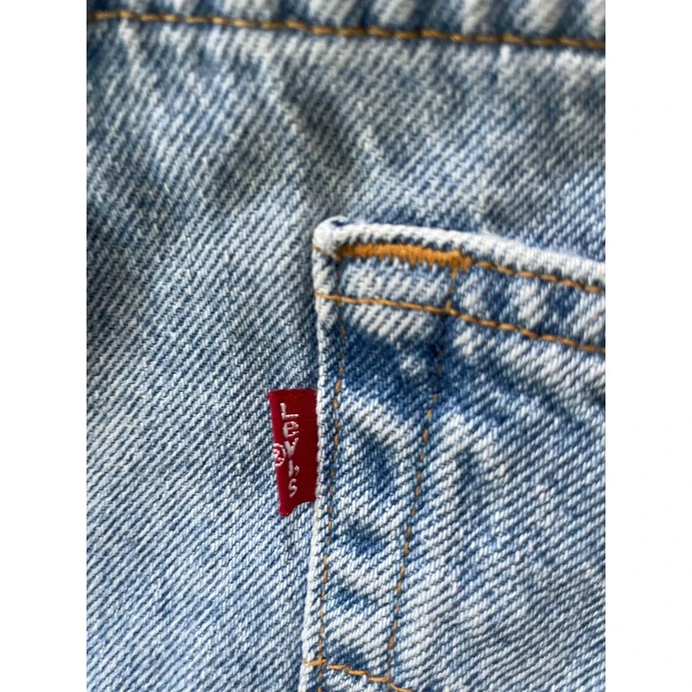 90s Levi's Mens 32 Relaxed Fit Shorts Light Wash Denim 550 Cotton Jorts Stains